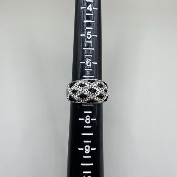 Sterling Silver Black and Clear Stone Ring - Picture 8 of 8